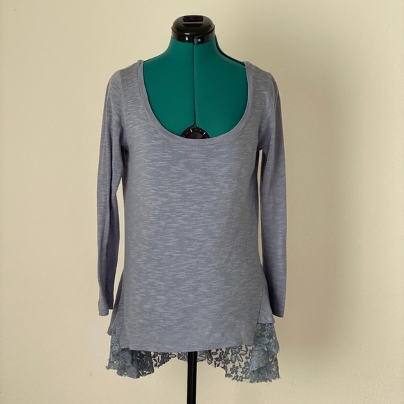 SOLDGray lace babydoll blouse by Poof Size L - Picture 5 of 9